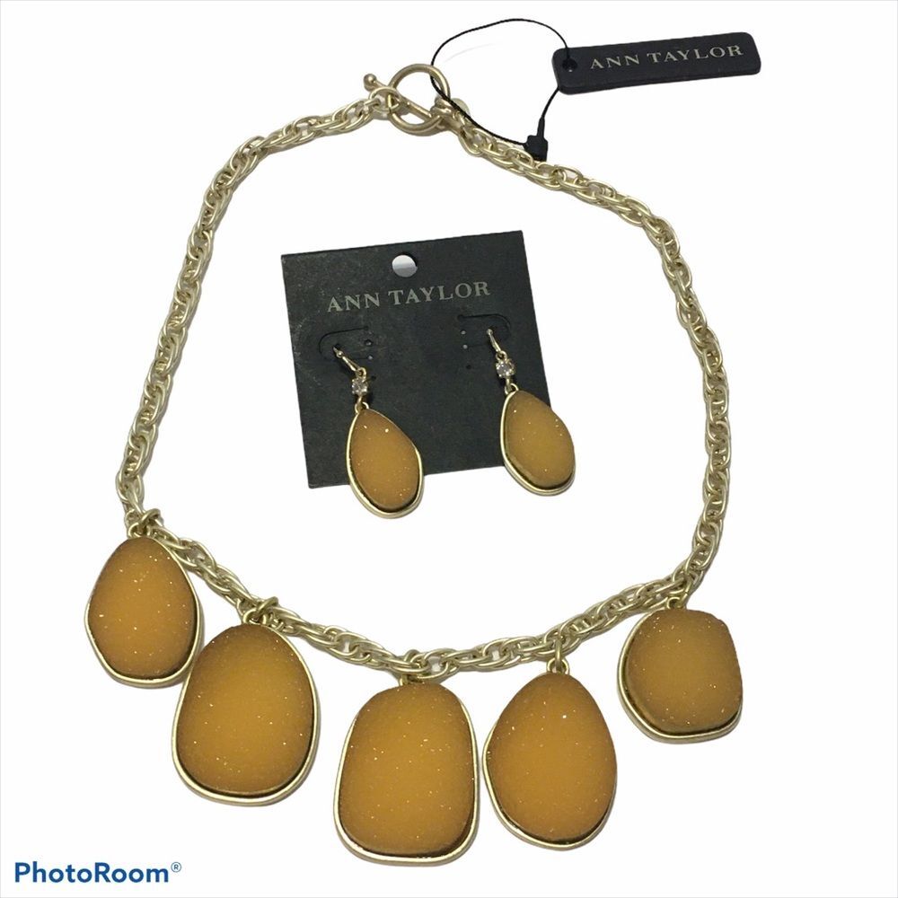 NWT Ann Taylor Druzy Geode Necklace Earring Set